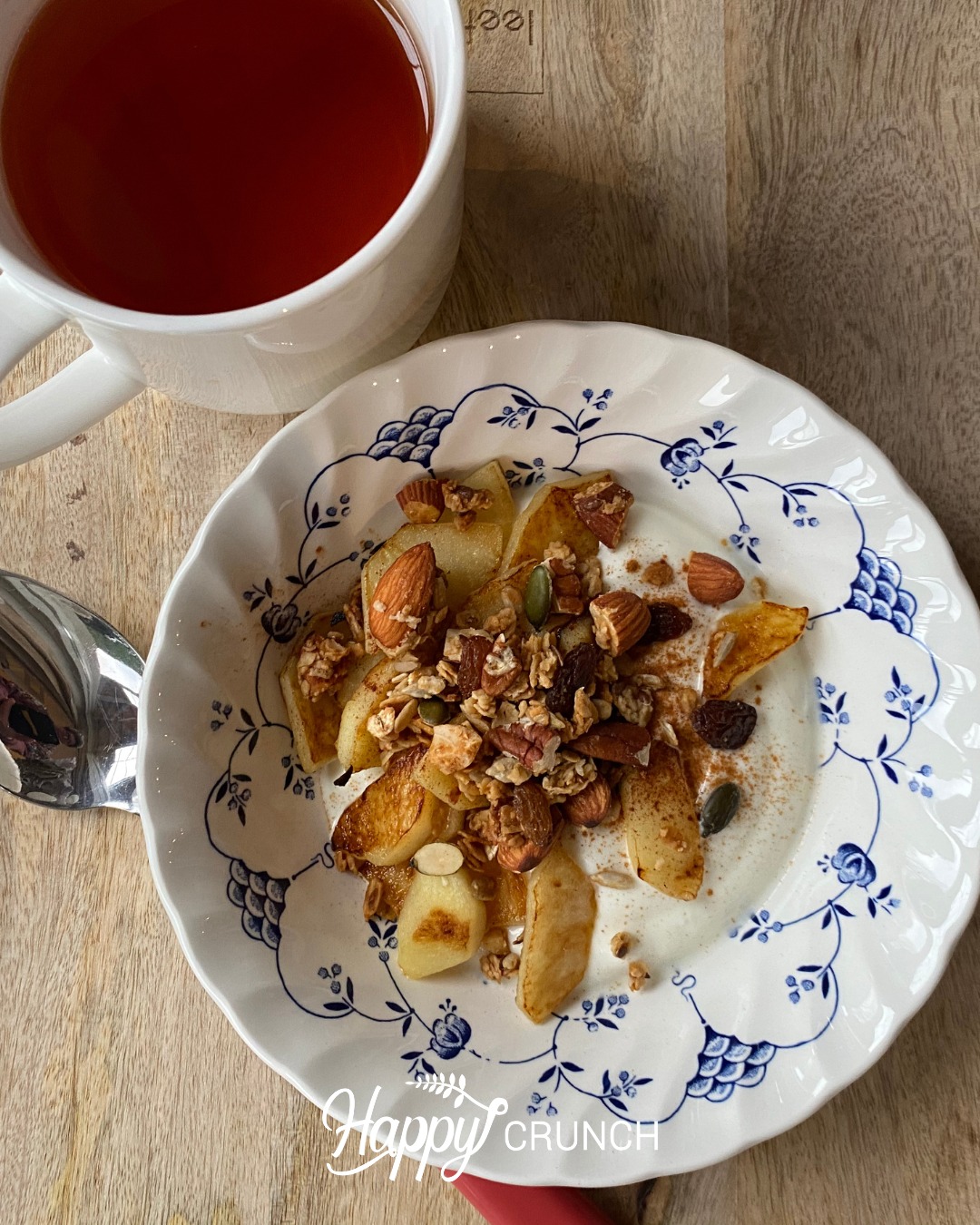 Wist je dat Happy Crunch heerlijk combineert met gebakken appel en een snufje kaneel? Een warm ontbijtje dat helemaal past bij oktober.

Angelique 👩🏼‍🍳

#herfstontbijt #appelkaneel #happycrunch #granolaabonnement #happycrunch #flexibelgenieten #versgemaakt #thuisbezorgd