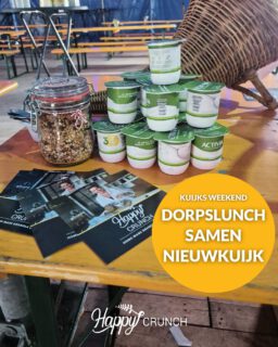 Waar een dorp groot in kan zijn ๐งก
Afgelopen zondag was Happy Crunch onderdeel van de dorpslunch van @samennieuwkuijk tijdens het @kuijks_weekend in Nieuwkuijk. Meer dan 230 mensen aan tafel, samen genieten van de gezelligheid en goede sfeer.
Happy Crunch zorgde voor de verse granola!
#HappyCrunch #SamenNieuwkuijk #KuijksWeekend #Granola #Dorpslunch #Nieuwkuijk